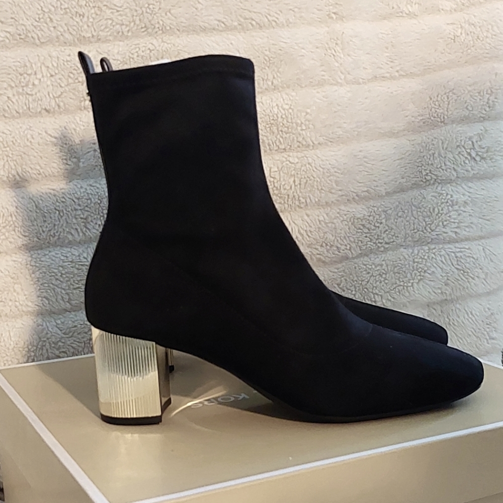 Michael Kors Suede ankle bootie